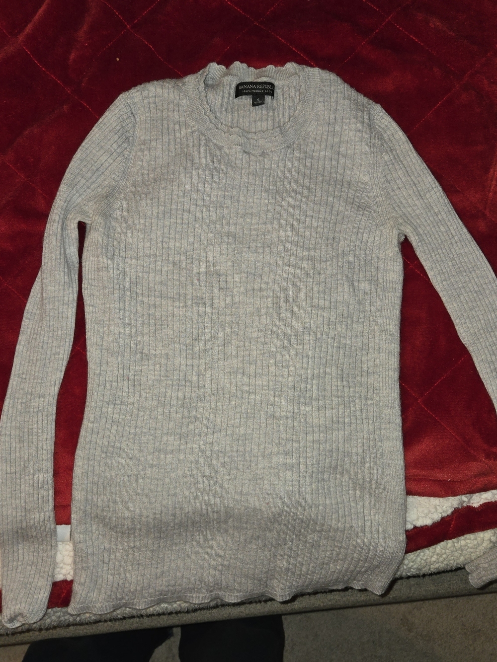 Banana Republic Light Gray Ribbed‎ Crewneck Sweater